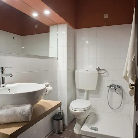 Charis بيت ضيافة Makrinítsa