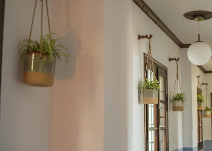 Charis Πανσιόν